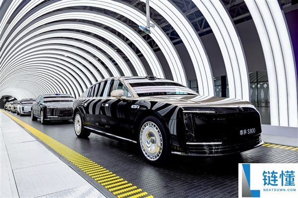 第10000辆尊界S800量产下线,车主为“功夫皇帝”李连杰