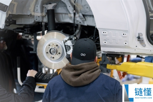 法拉第将来晒FX Super One工场组装现场 网友:纯手搓 草台班子