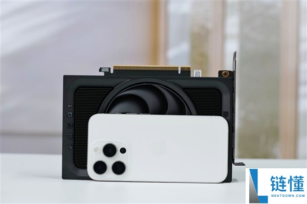 ITX机能小钢炮,七彩虹RTX 5070 Mini OC 12GB图赏