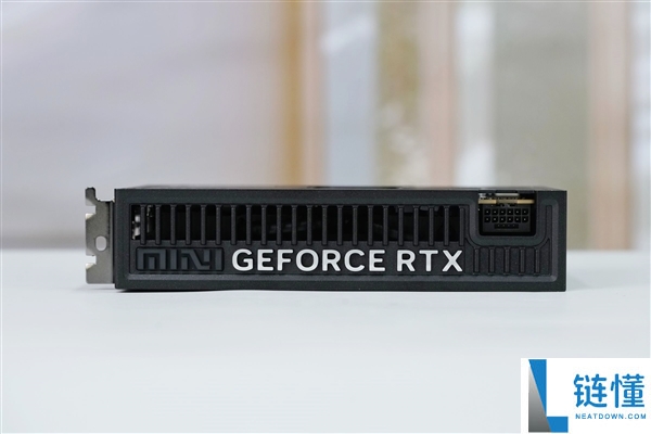 ITX机能小钢炮,七彩虹RTX 5070 Mini OC 12GB图赏