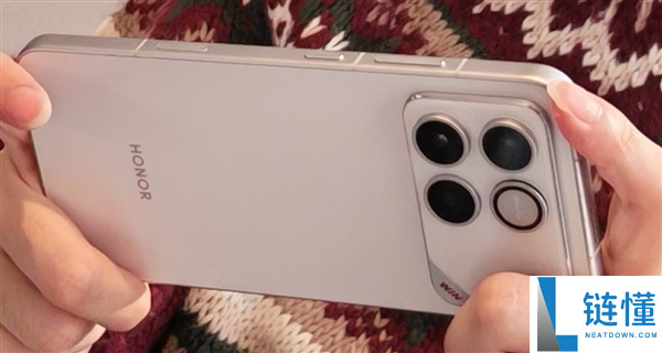 游戏党狂喜,光荣WIN 12月发布:年度电竞夯机 机能天花板