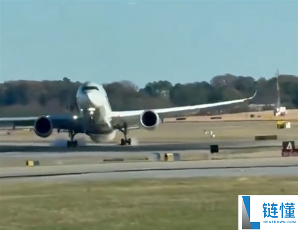 惊险,一空客客机在美国遇强风艰苦下降 复飞机遇尾险擦地