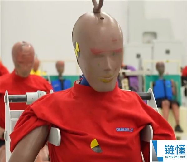 1个汽车碰撞假人“含金量”爆表：身价高达1200万