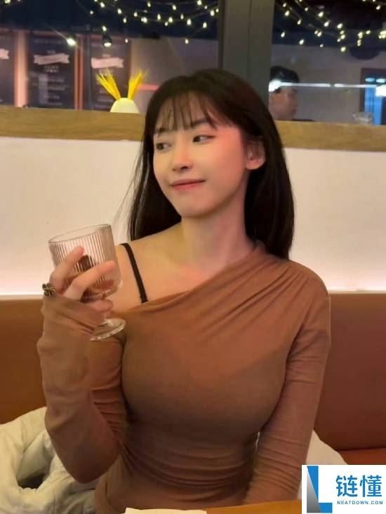 女网红“半藏丛林”转行互联网产物司理：社交账号已停更