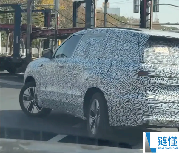 群众首款增程混动 ID.ERA路试谍照暴光：三排六座大SUV
