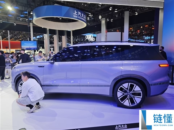 群众首款增程混动 ID.ERA路试谍照暴光：三排六座大SUV