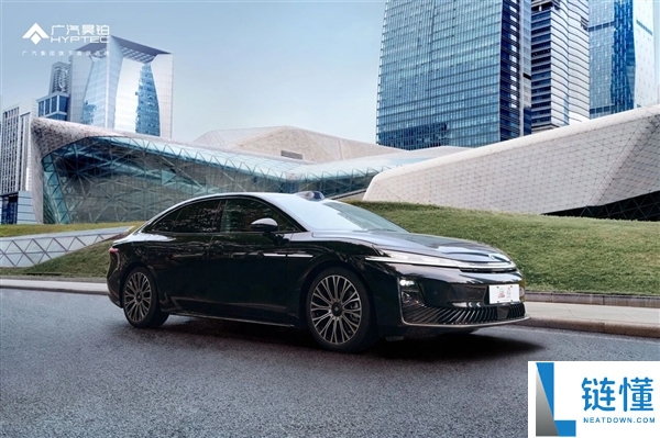 华为乾崑ADS、鸿蒙座舱上车,广汽旗舰轿车昊铂A800开启盲订