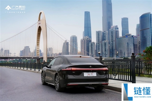 华为乾崑ADS、鸿蒙座舱上车,广汽旗舰轿车昊铂A800开启盲订