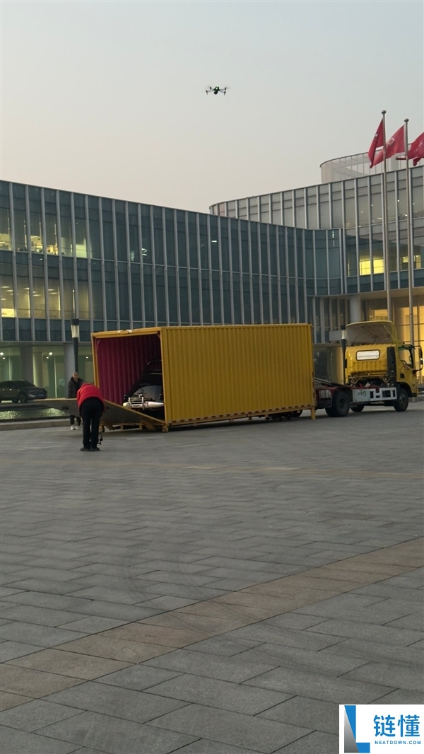 长城汽车全新车型暴光：不是SUV也不是越野车 上世纪老爷车外型