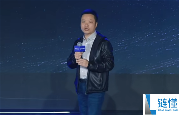 何小鹏暴光小鹏汽车“黑科技”车型：飞机被嵌入汽车尾箱  估计2026下半年退场