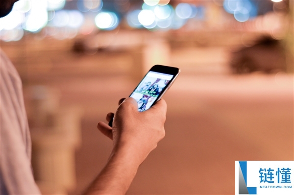 套餐价钱升易降难、小字坑用户等,《人民日报》：手机套餐少些套路