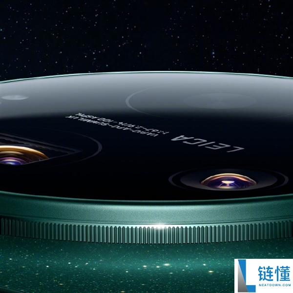 小米最冷艳、最薄的Ultra,小米17 Ultra星空绿外观细节发布：超大R角2D直屏