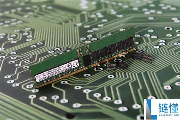 内存价钱暴涨神级应对办法:硬核大神直接办搓内存,