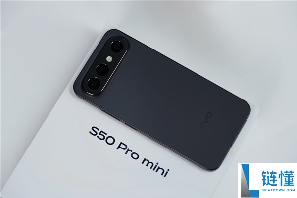 骁龙8 Gen5小钢炮,vivo S50 Pro mini图赏