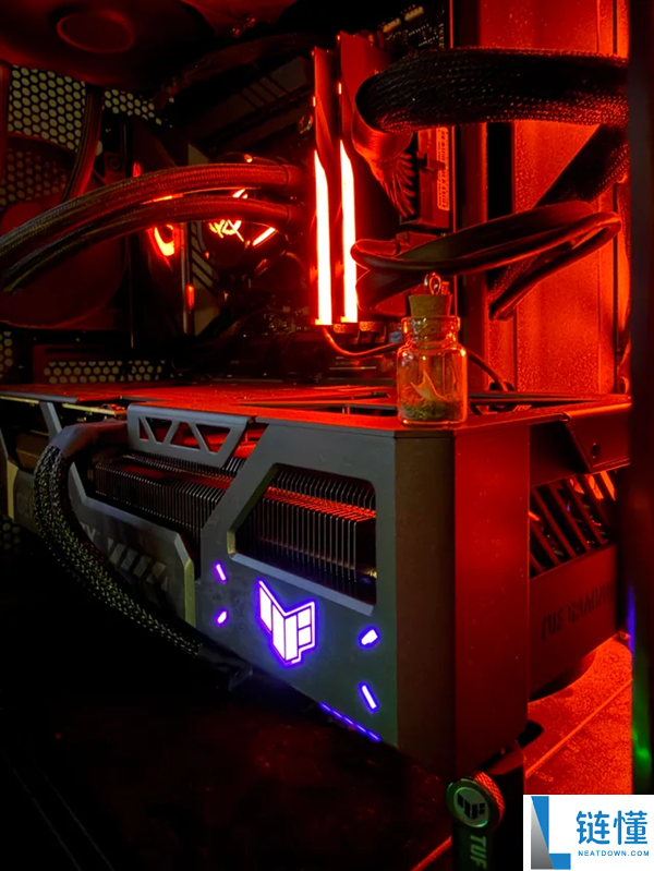 RTX 5080变真石头不退款：折腾一个月终究有了却果,关头证据犯罪