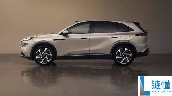 合资尽力跟上自立节拍 别克插混大5座SUV至境E7官图发布
