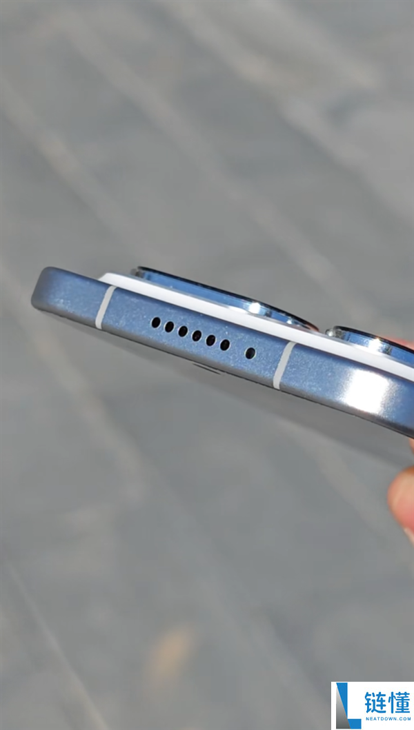 光荣Magic8 Pro Air真机上手:经典感慨号Deco 比iPhone Air还轻