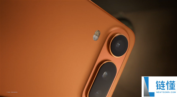 光荣Magic8 Pro Air搭载AI变焦阵列闪光灯:夜拍无死角 一键直出闪光大片