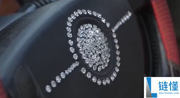 看完一身冷汗 消防实测方向盘上贴钻风险多大：秒变“阔剑地雷”