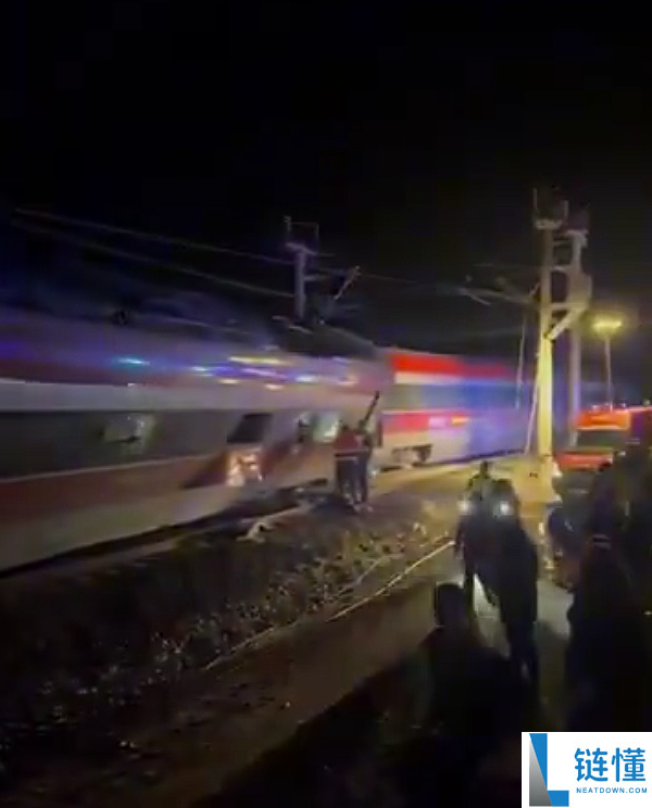 西班牙两列高铁突收回轨：已致21死超百人受伤