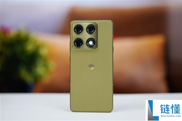 8K轻薄旗舰,联想moto X70 Air Pro图赏