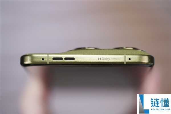 8K轻薄旗舰,联想moto X70 Air Pro图赏