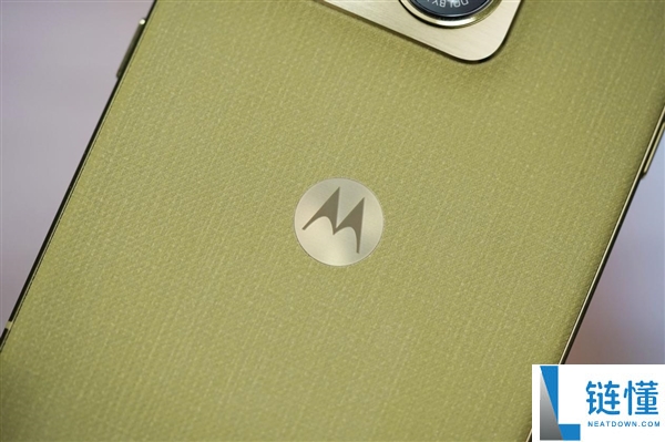 8K轻薄旗舰,联想moto X70 Air Pro图赏