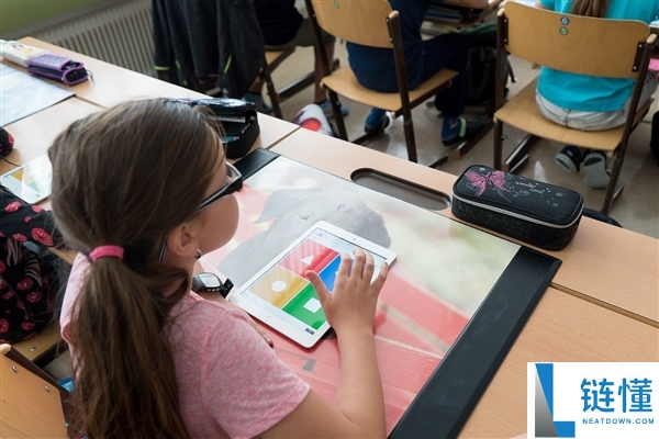 英语、编程还有学的需要吗,上海中小学开设AI课程：全国多地都在普及人工智能教育