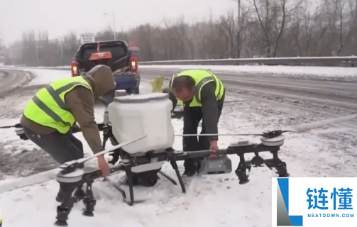无人机除雪生意火爆 蔬菜大棚需要急剧上升