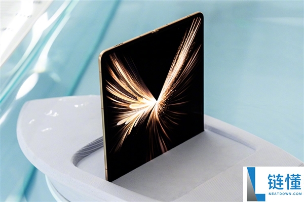 光荣Magic V6电池打破7000mAh：折叠屏史上最大电量