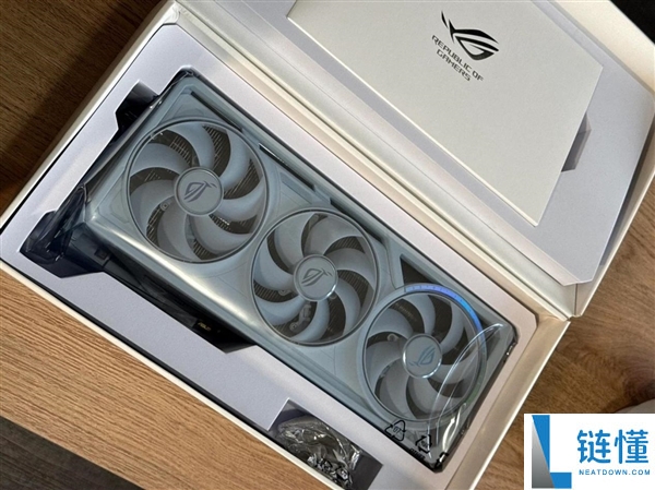 恋慕妒忌,上万元RTX 5080定单虽作废仍送货 客服：不必退、送你了