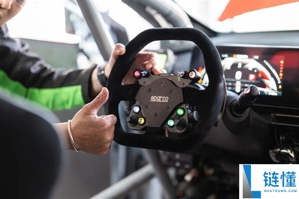 国产最强2.0T零百5.7秒,广汽传祺影豹R N1赛车上市:9.8万起