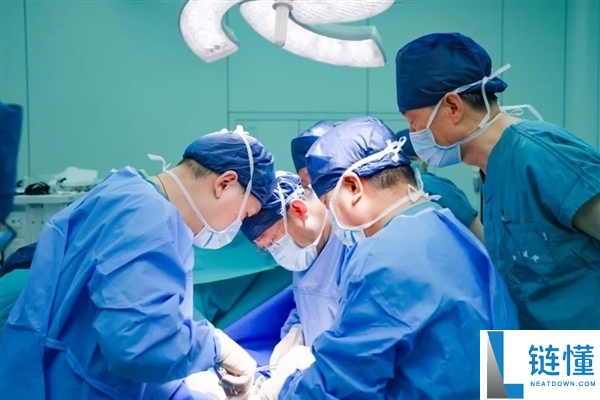 西京病院打破血型限制,男子A型血捐肾救活O型血丈夫