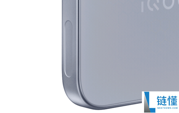 号称枪战之王,iQOO 15 Ultra首发超感受控肩键:寿命近乎无穷