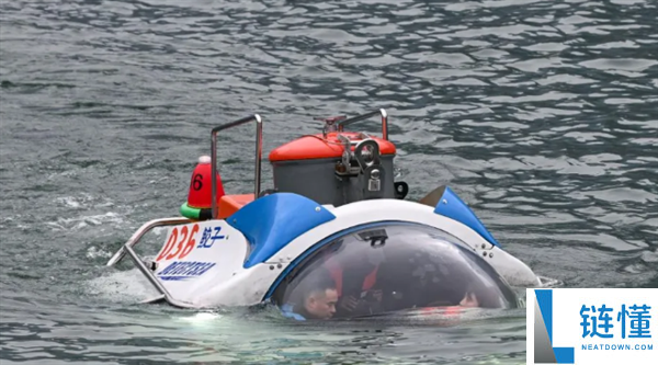 重庆造载人参观潜水器停止交付前测试 通俗旅客无需培训也可乘坐