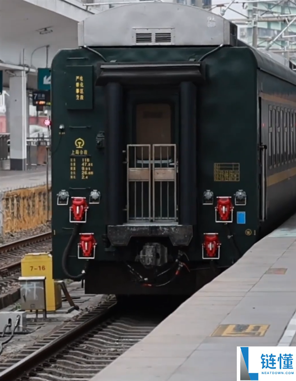 最后一班普速列车收回 百年广州站辞别绿皮车 周全迈入高铁时期