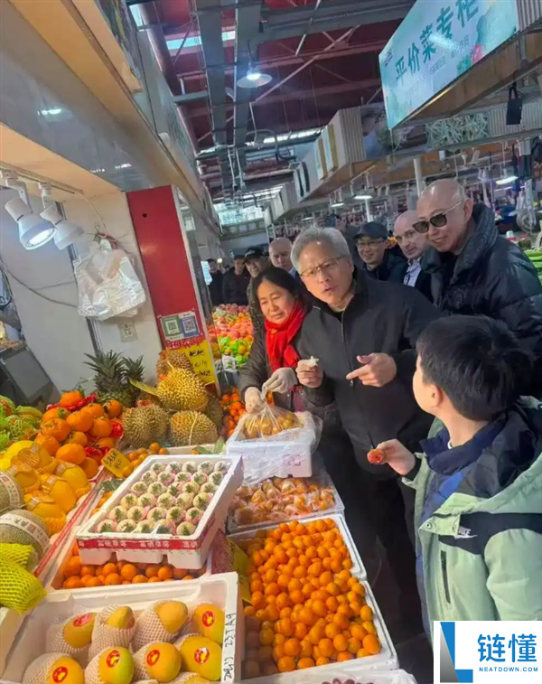 黄仁勋现身上海北京:一路吃、喝、逛、买