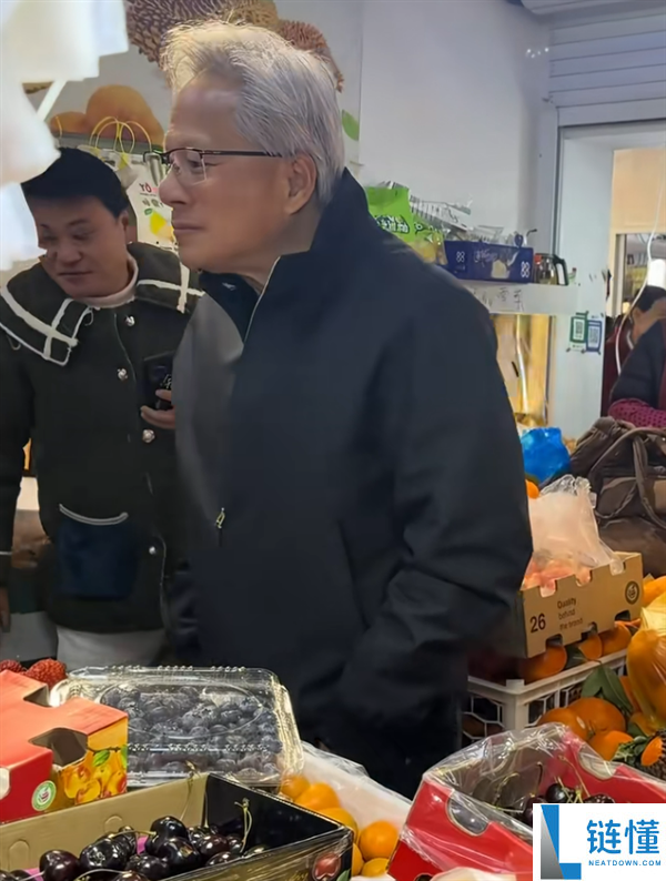 黄仁勋现身上海北京:一路吃、喝、逛、买