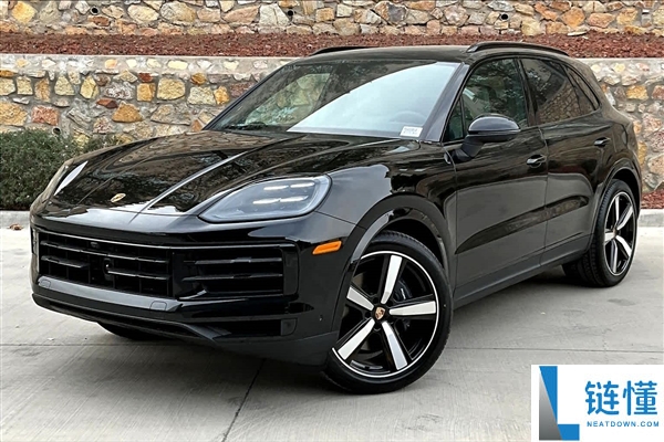 男人交70多万买保时捷提车难：要末退款退车 要末加价5万提