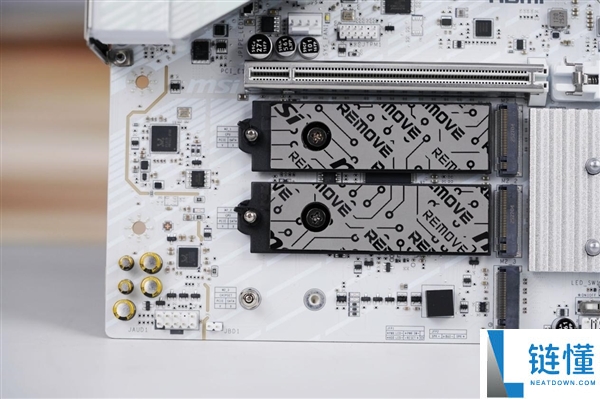 高颜值雪白刀锋,微星MPG B850M EDGE TI MAX WIFI图赏