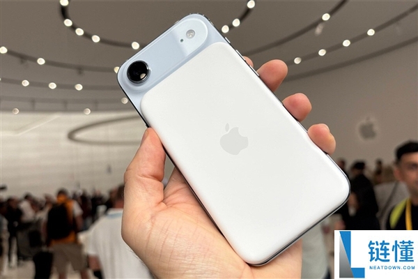 暴降2000元,iPhone Air清库存实锤了：电池消费日期是2025年7月