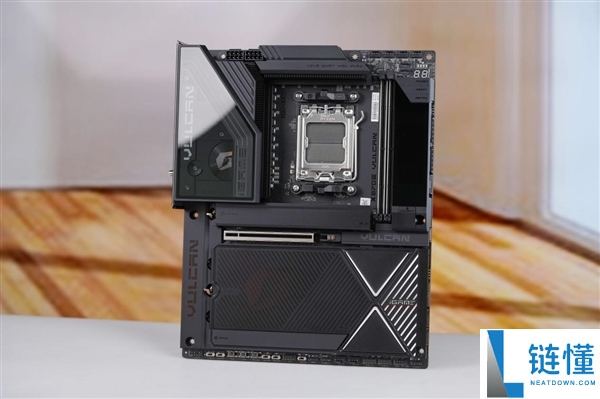 刷新超频记载,七彩虹iGame X870E Vulcan OC V14图赏