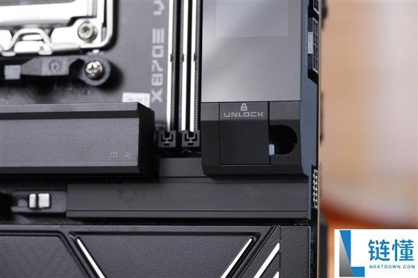 刷新超频记载,七彩虹iGame X870E Vulcan OC V14图赏