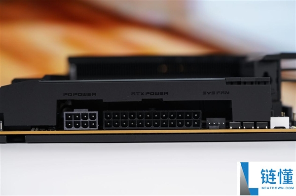 刷新超频记载,七彩虹iGame X870E Vulcan OC V14图赏