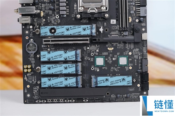 刷新超频记载,七彩虹iGame X870E Vulcan OC V14图赏