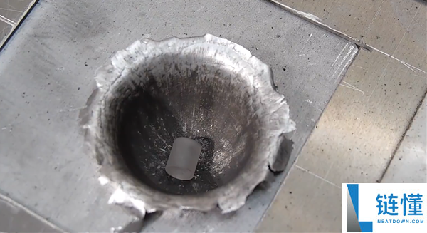 每秒7千米,官方揭秘空间碎片威力:1克碎片相称于10克TNT火药