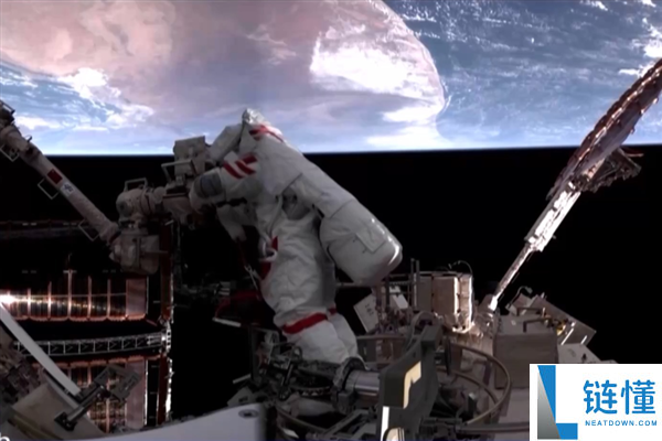 每秒7千米,官方揭秘空间碎片威力:1克碎片相称于10克TNT火药