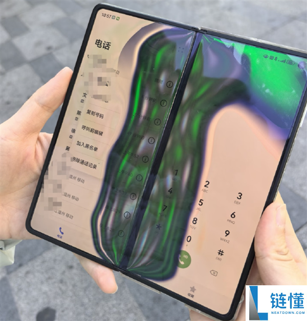 折叠屏到了东北变碎碎冰 维修最贵7000元：月薪不外万还真用不起