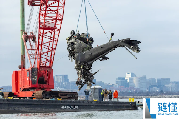 客机与直升机相撞致67人遇难,华盛顿撞机事故观察结论发布