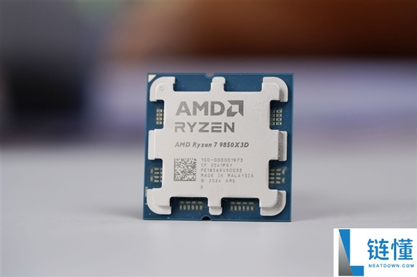 地表最强游戏CPU,AMD锐龙7 9850X3D已开售：3699元加量还减价